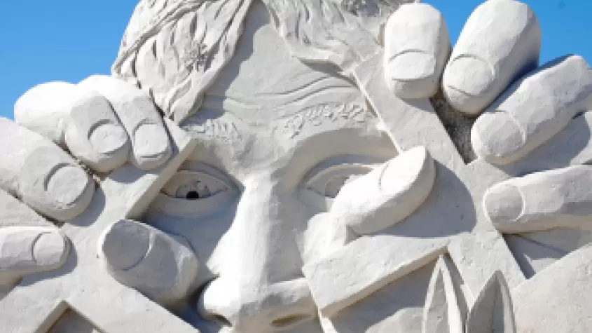 Sand sculpture