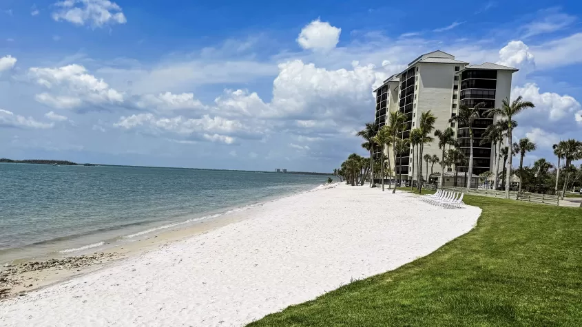 Sanibel Harbour Resort Beachfront